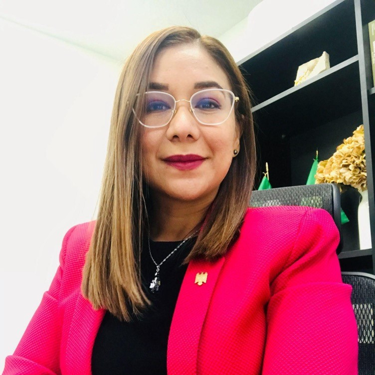 fotografía del Dr. Gregorio Hernández Zamora
